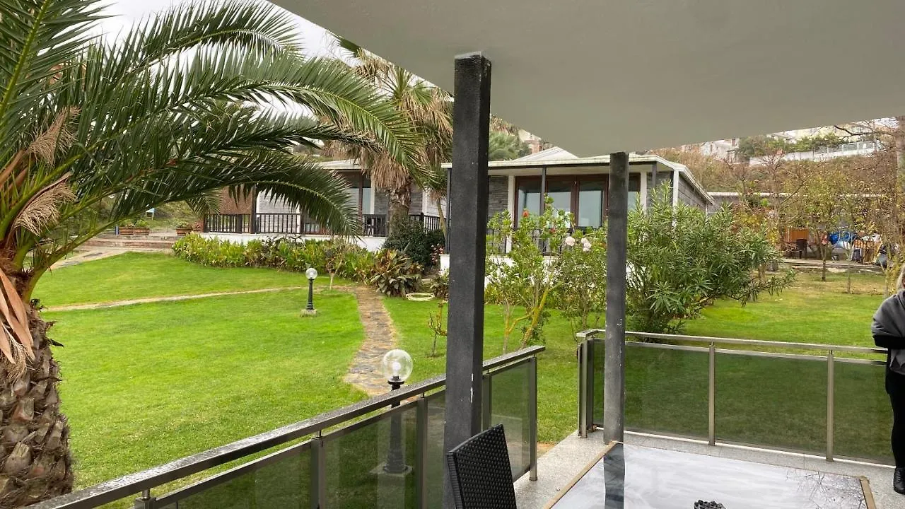 ラブホテル Palm Beach Sile Villa Hotels